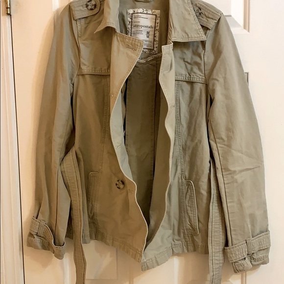 tan army jacket